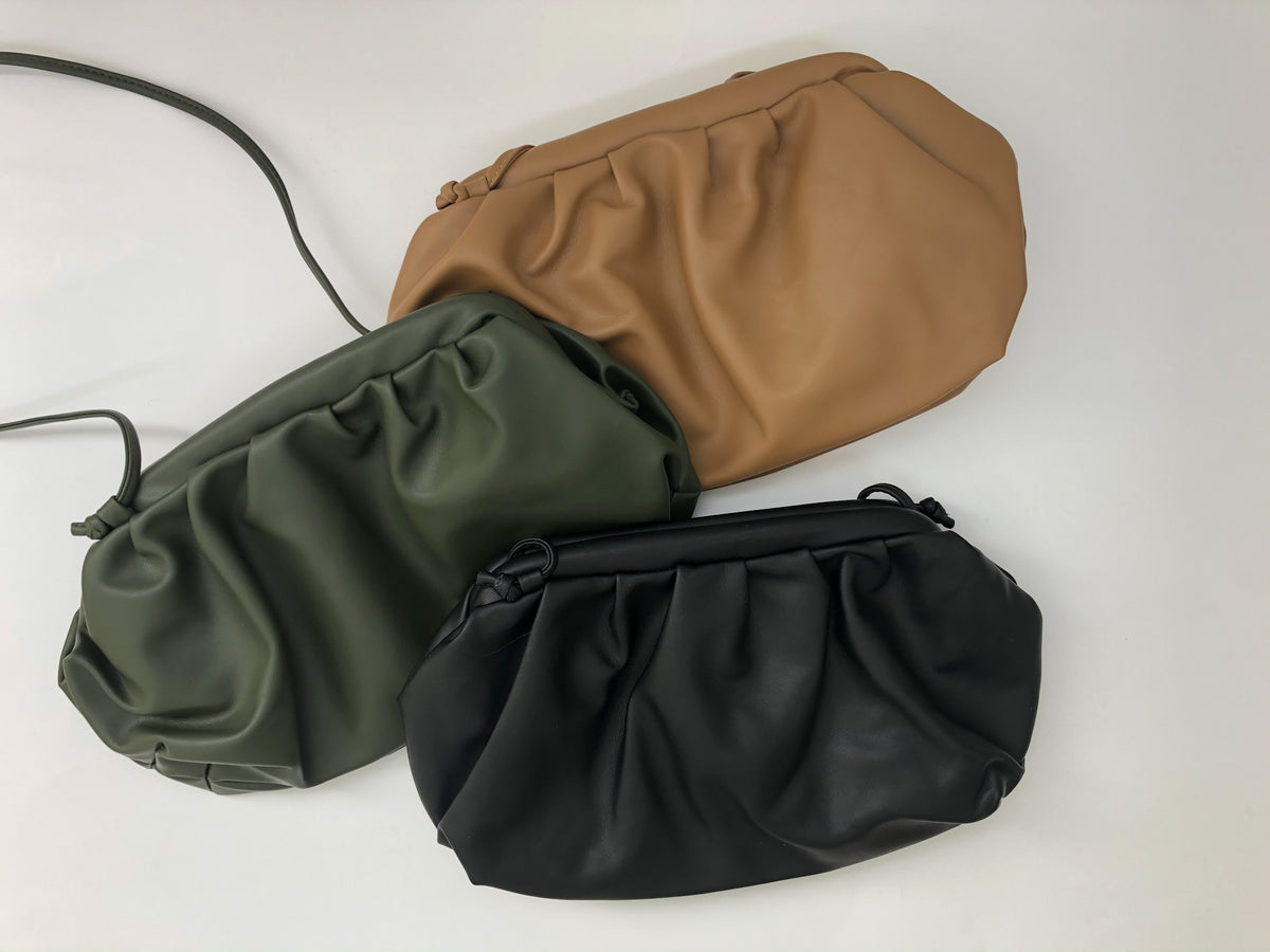Women Dumplings Crossbody Bag Retro Ruched Shoulder Bag Fashion Tide Handbag  Pouch Clutch Bag: : Fashion