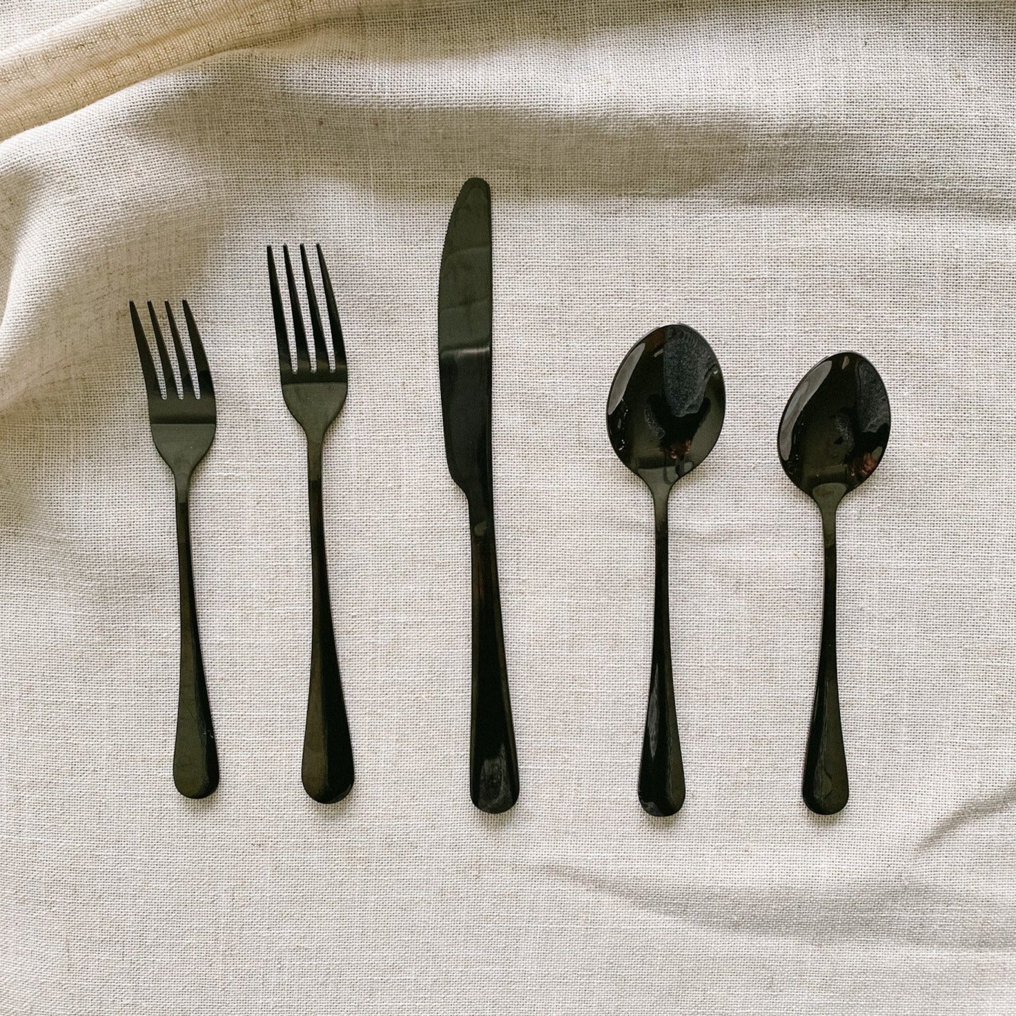 Black Silverware Set